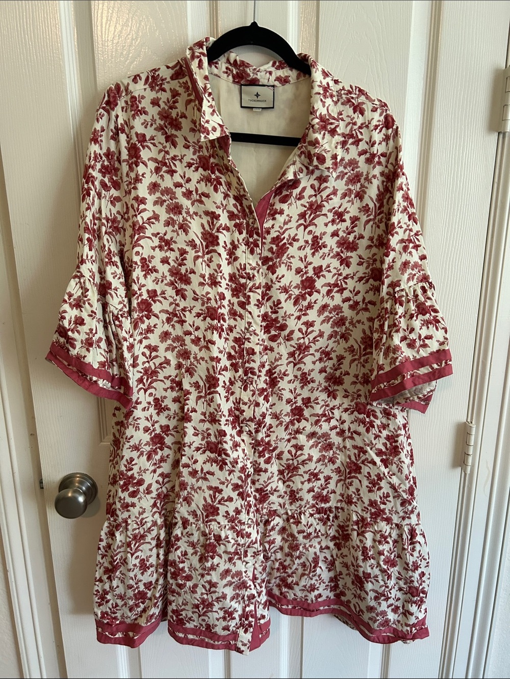 Tuckernuck Floral Button-Front Tunic Dress in Cream and Deep Rose